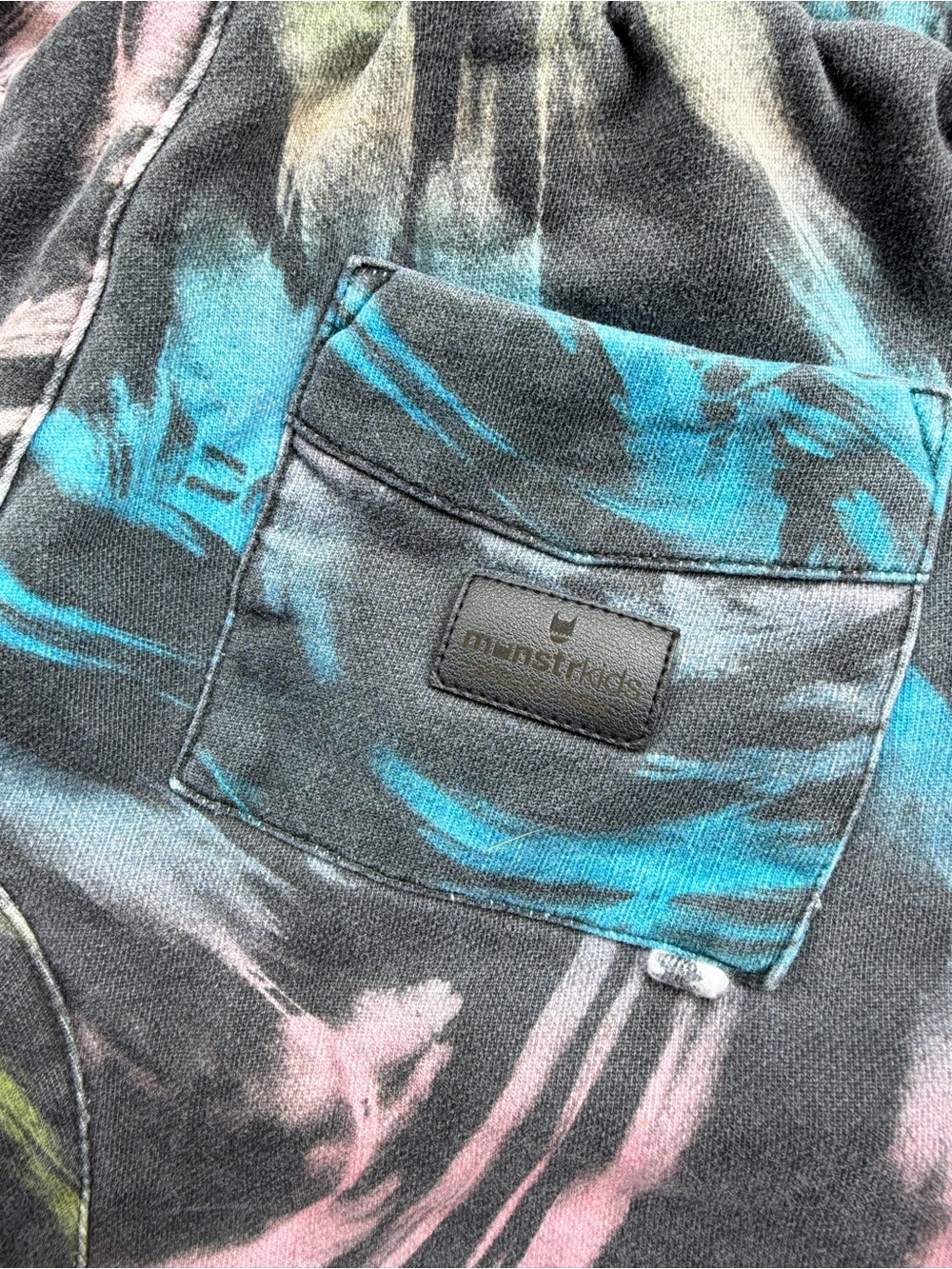 Munstr Kids Tie-Dye Paint swirl slicker  Sweat shorts size 7 - Picture 6 of 7